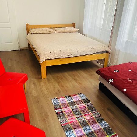 בודפשט East Point Hostel מראה חיצוני תמונה