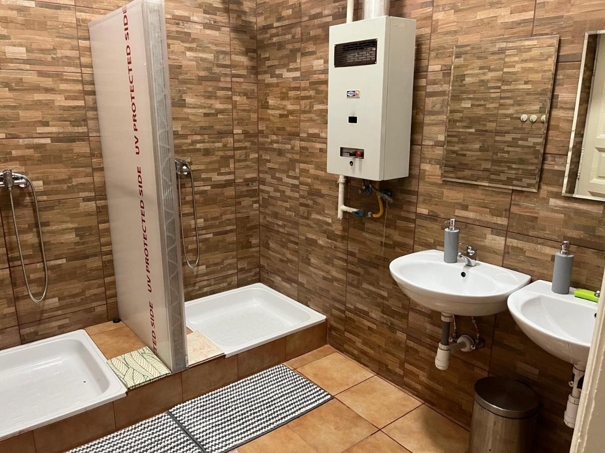בודפשט East Point Hostel מראה חיצוני תמונה